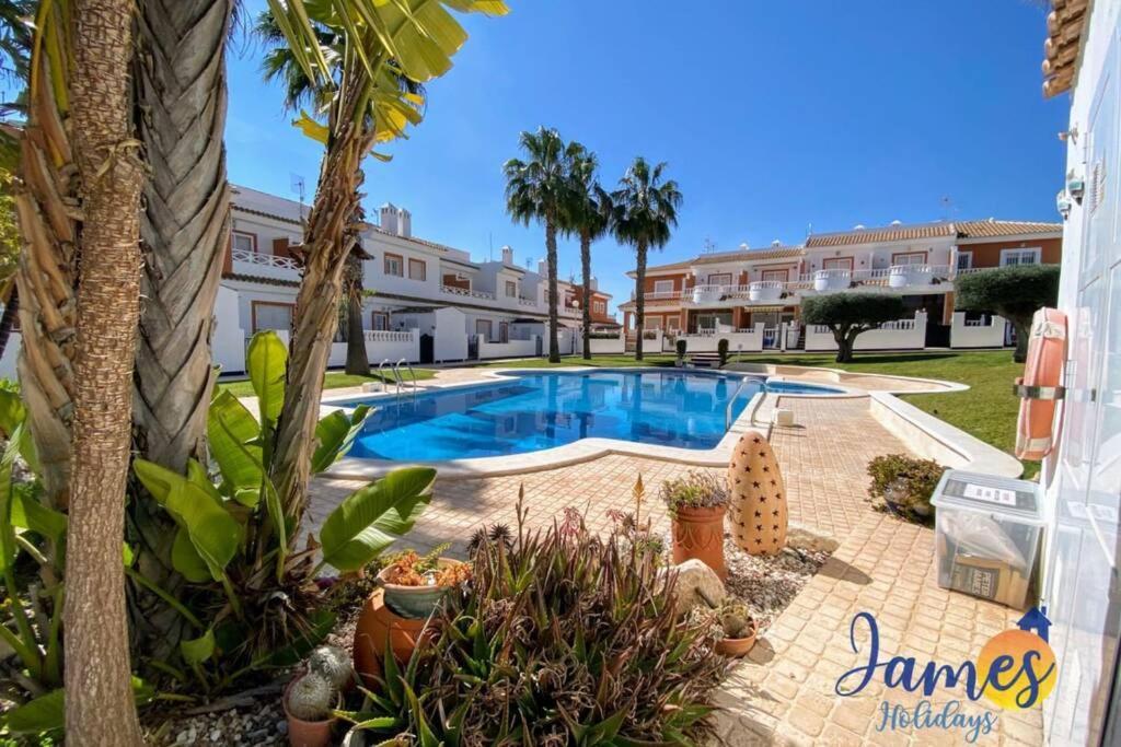 Laguna Townhouse overlooking Communal Pool LOM01 Ciudad Quesada Bagian luar foto
